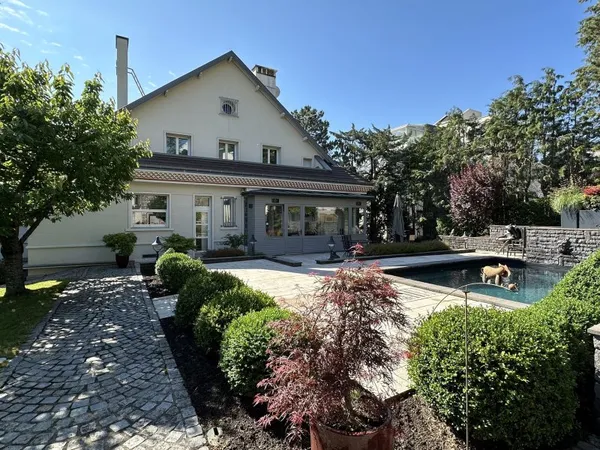 Vends maison et dépendances -380m²- Avenue de ROYAT, CHAMALIERES