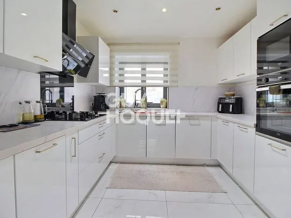 Maison 4 pièces 126 m²