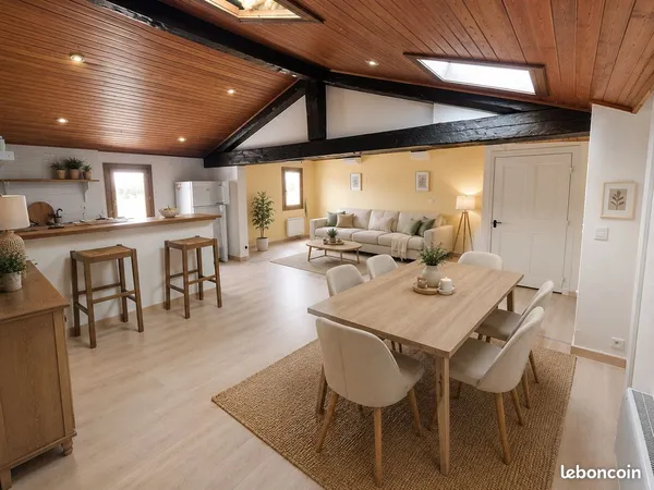 Grand T2 de 68 m² avec fort potentiel - Centre historique de Narbonne