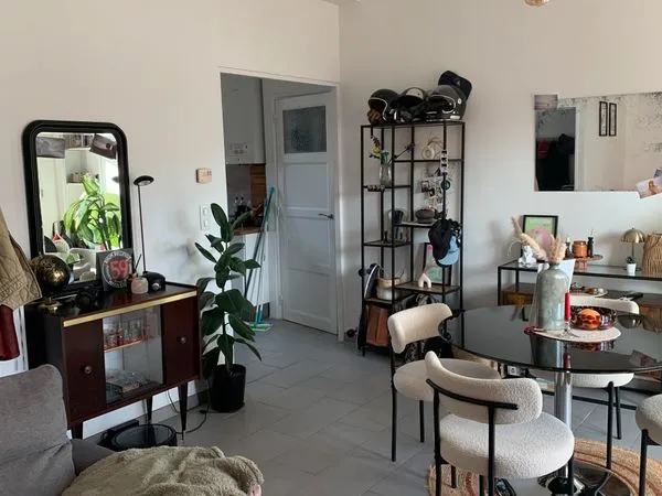 Vends joli T2/3 loué au Mourillon