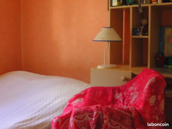 Chambre calme chez l'habitant