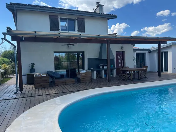 Villa contemporaine 181m² - piscine, prestations d'exception