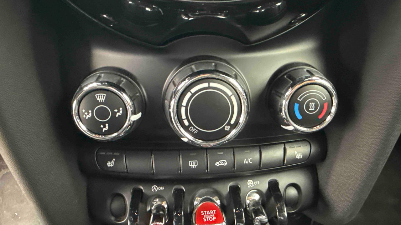 Mini Hatch 3 Portes One 102 ch — photo 21