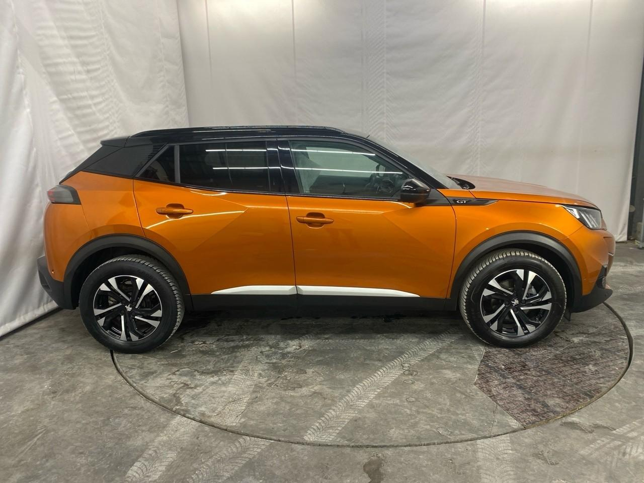 Peugeot 2008 puretech 130 s&s eat8 gt — photo 6