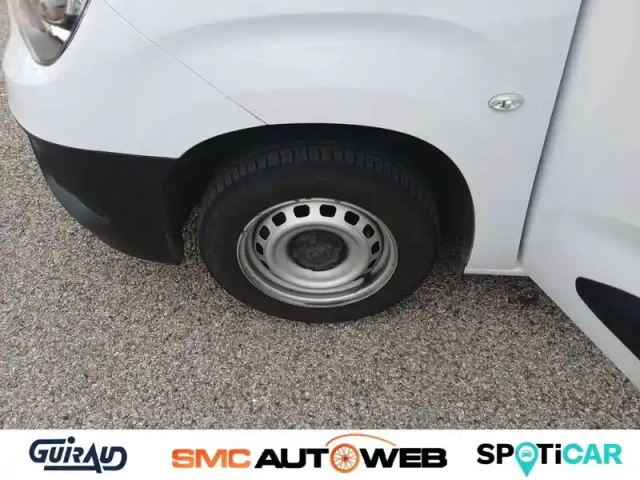 Opel Combo cargo m 650 kg puretech 110 s&amp;s bvm6 — photo 32