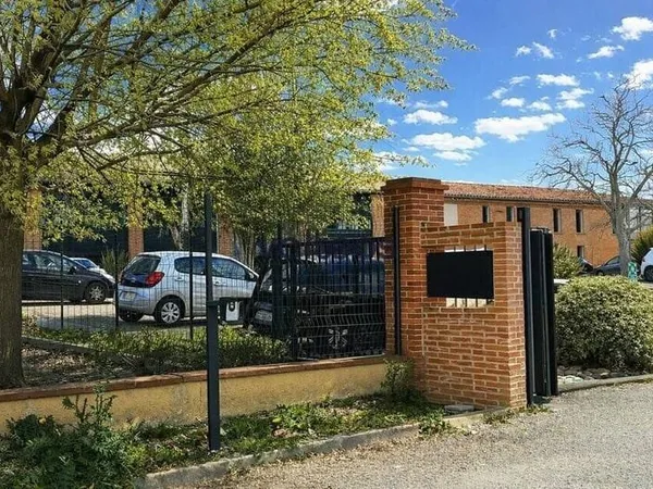 Bureaux 1200 m²