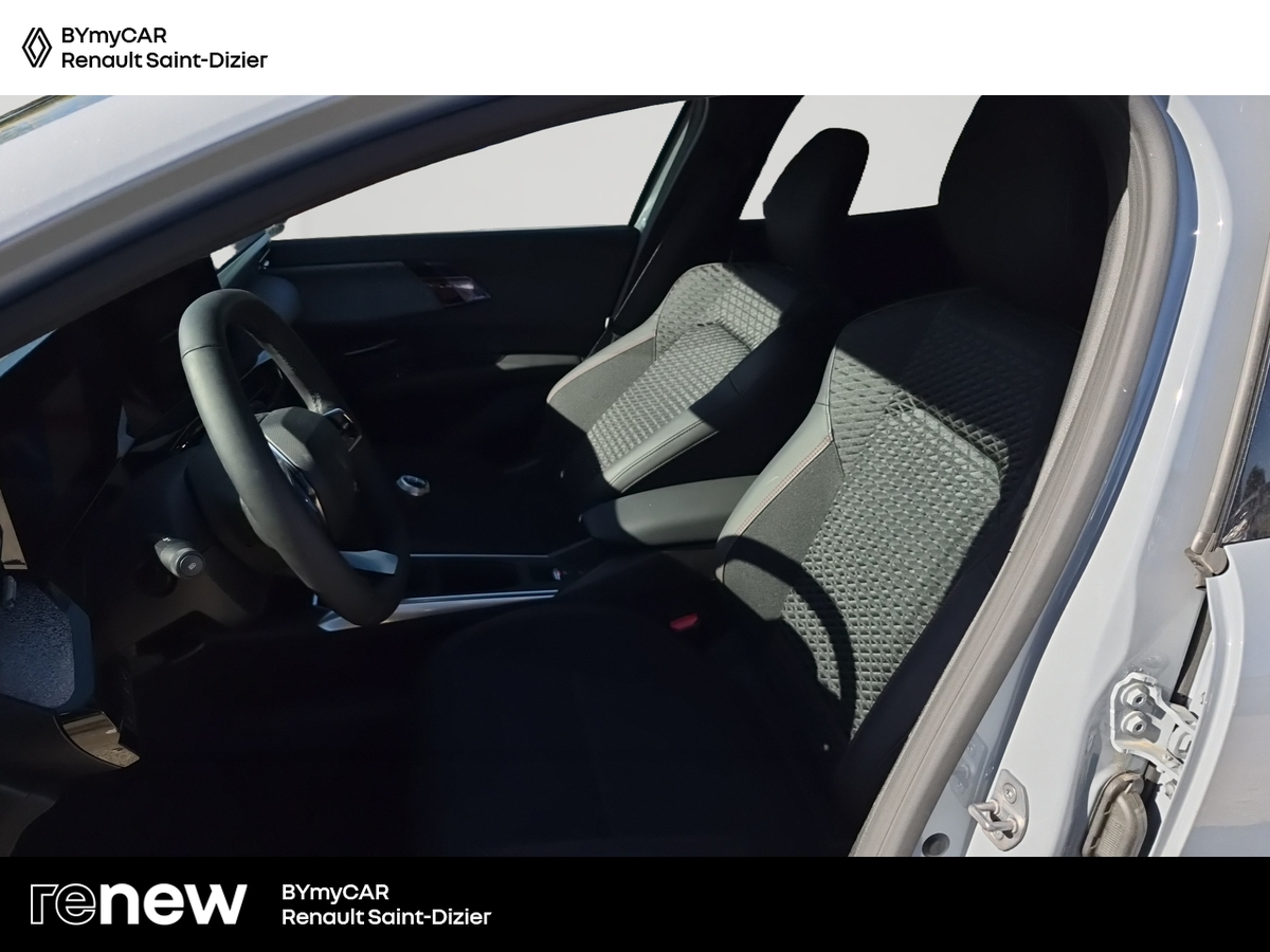 Renault Clio TCe 115 ch — photo 11