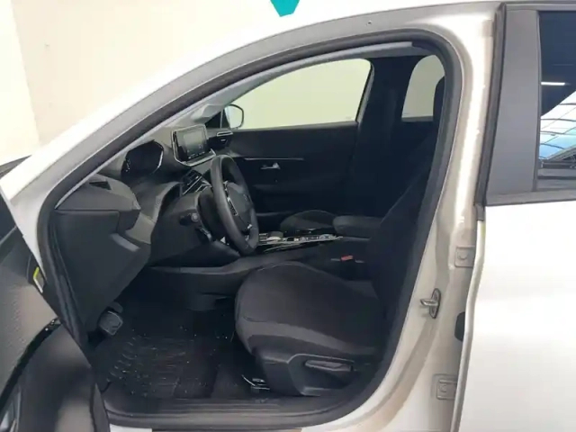 Peugeot 208 electrique 50 kwh 136ch — photo 94