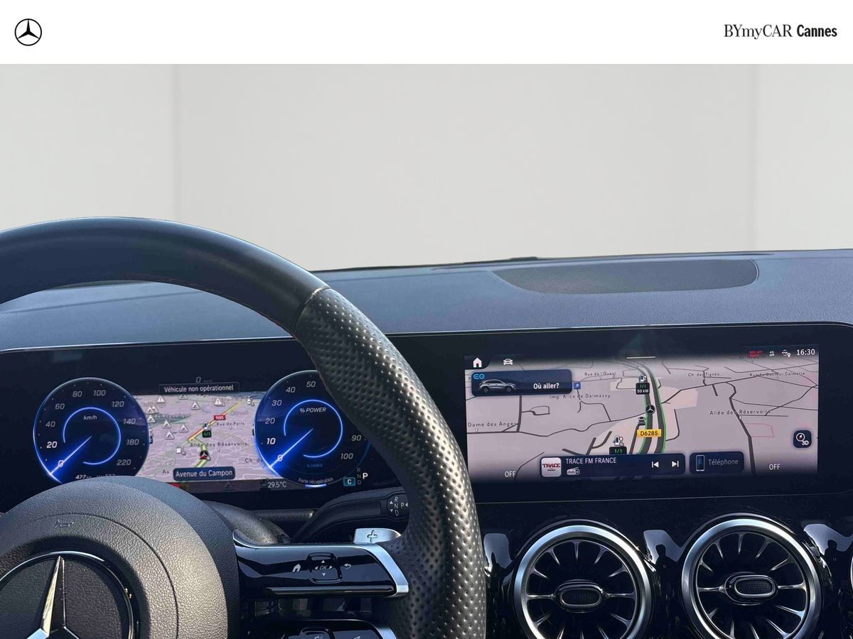 Mercedes EQA 250+ — photo 15