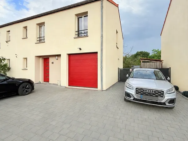 ROUSSY LE VILLAGE ( ROUSSY LE BOURG ) - MAISON DE 105 M2 SUR
