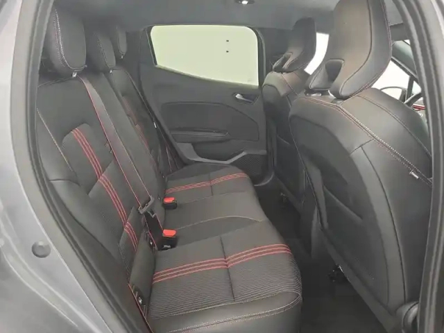 Renault Clio tce 140 — photo 305