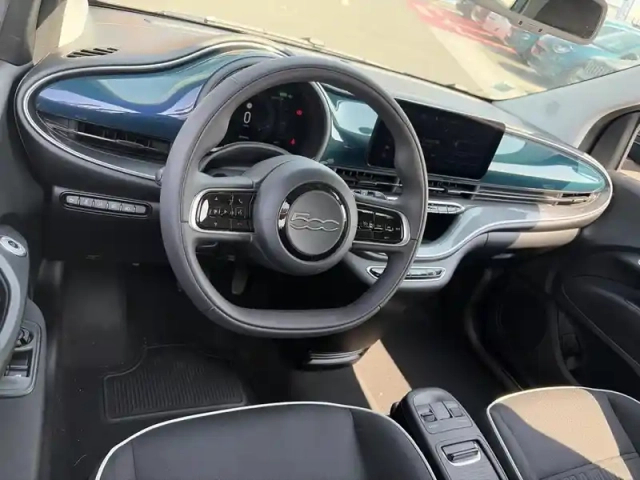 Fiat 500 e 118ch my23 — photo 9