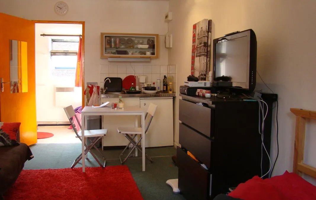 Photo 1