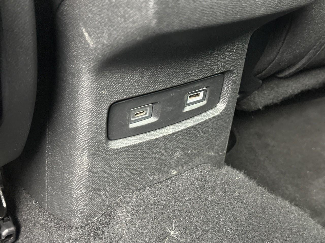 Citroën C4 e-c4 136 ch automatique live — photo 33
