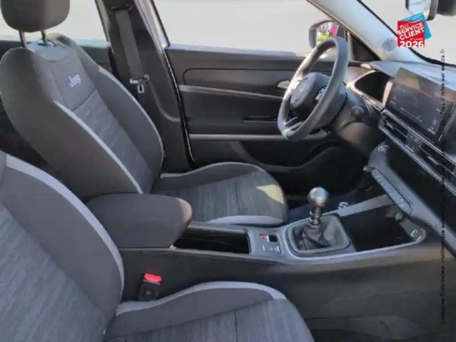 Jeep Avenger 1.2 turbo t3 100ch altitude — photo 5