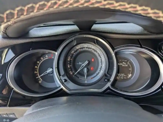 Ds Ds 3 puretech 110ch performance line moteur 26261 kms facture ds — photo 9