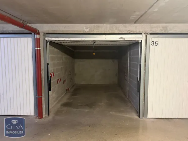 Stationnement Location Saint-Étienne   65€