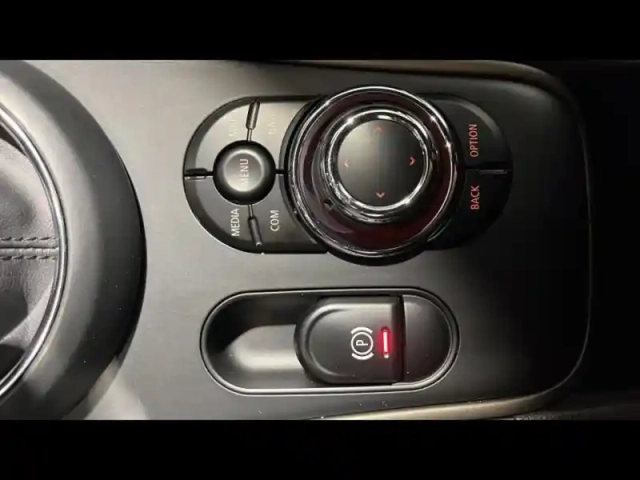 Mini Countryman cooper 136ch edition premium plus bva7 — photo 15