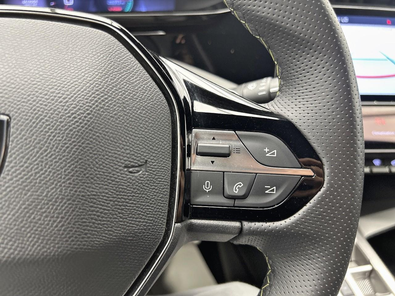 Peugeot 308 hybrid 145 e-dcs6 gt — photo 23