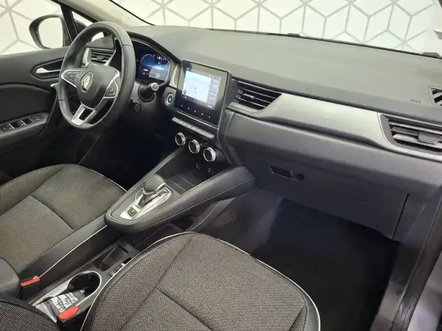 Renault Captur e-tech plug-in 160 — photo 28