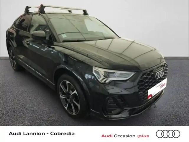 Audi Q3 sportback 45 tfsi e 245ch s line s tronic 6 — photo 2