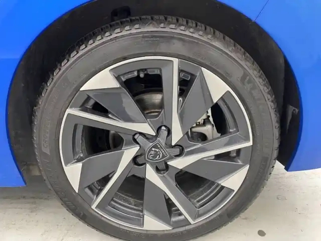 Peugeot 308 puretech 130ch s&amp;s eat8 — photo 16