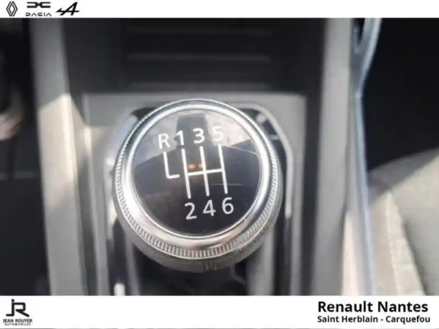 Renault Clio 1.0 tce 90ch equilibre — photo 11
