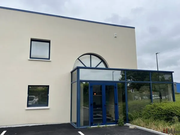 Bureaux 325 m²