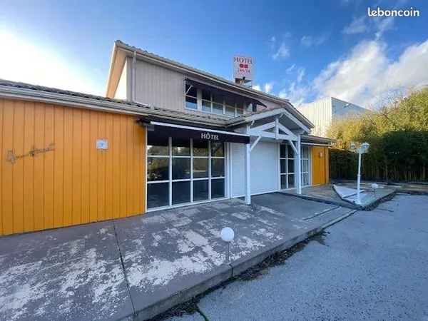 Hôtel particulier 48 pièces 900 m²