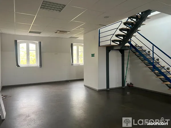 Local 270 m² EPINAL