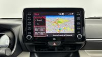 Toyota Yaris 116h Iconic 5p — photo 18