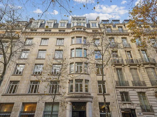 Bureaux 327 m²