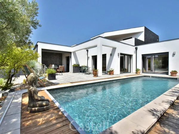 Villa 5 pièces 140 m²