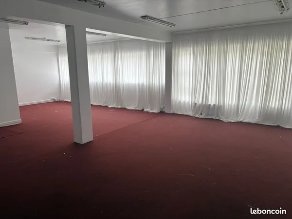 Bureau commerce