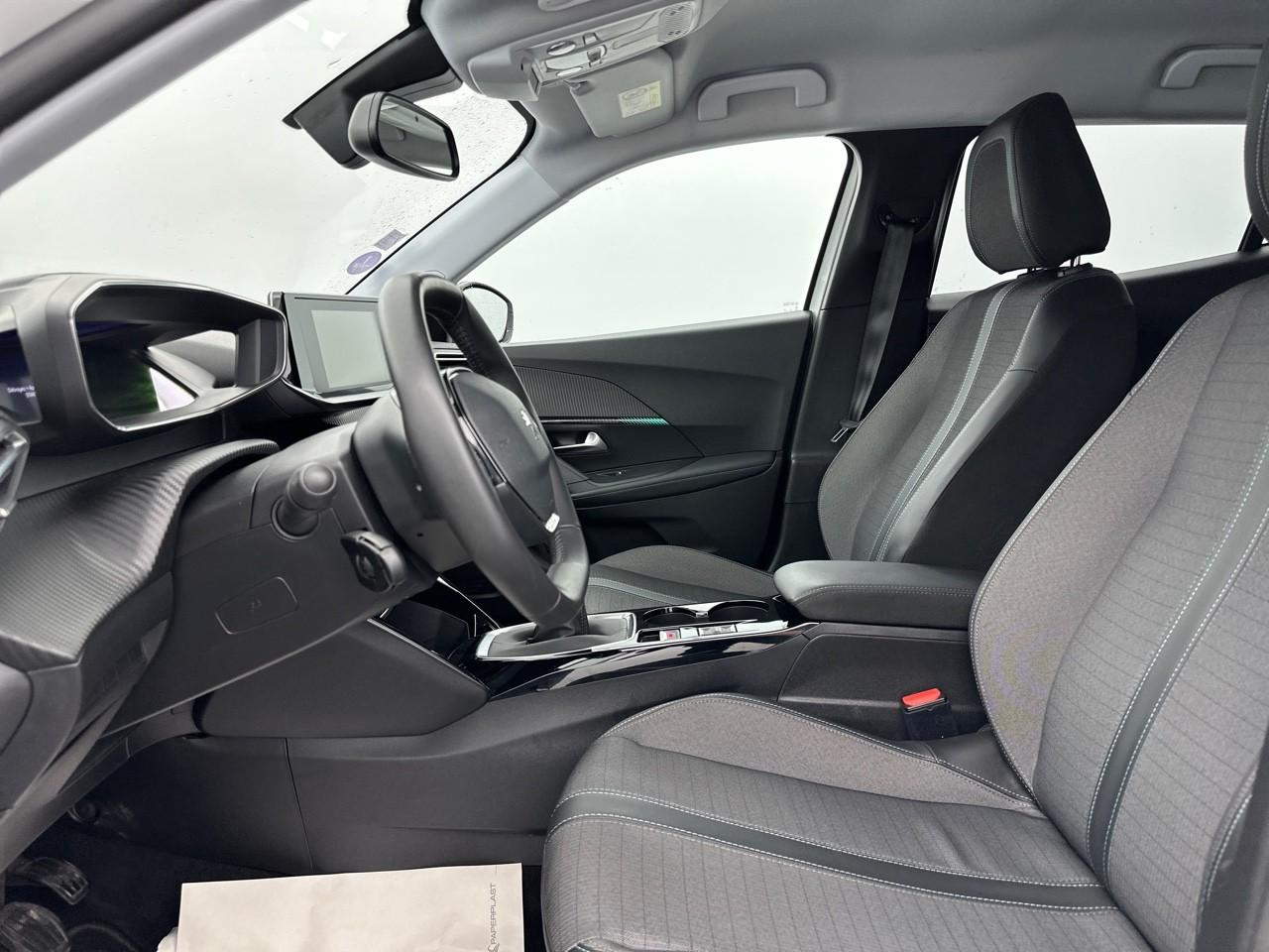 Peugeot 2008 puretech 100 s&s bvm6 allure pack — photo 9