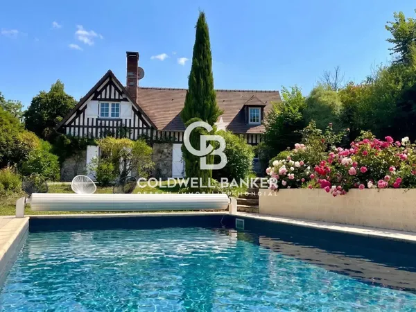 Maison 6 pièces et dépendance habitable -Jardin - Piscine