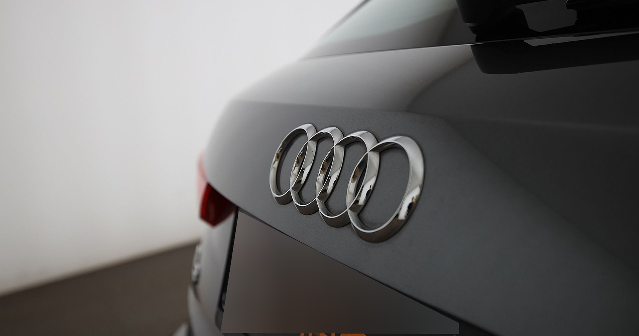 Audi Q3 — photo 13