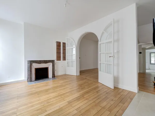 Vends maison de ville - 176 m² - 8 pièces, 4 chambres - Tours 37000