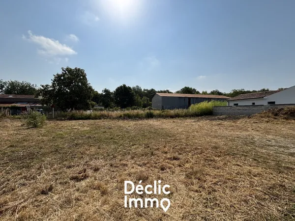 Terrain constructible 788 m²