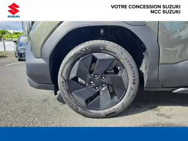 Suzuki Vitara 174ch 61kwh privilège — photo 9