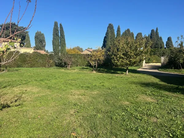 Terrain 440 m²