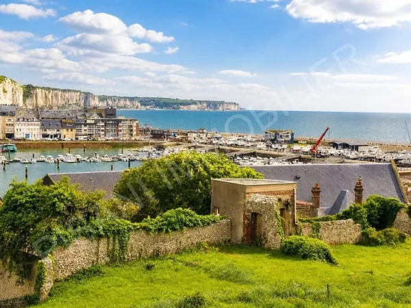 Maison 5 pièces 198 m²