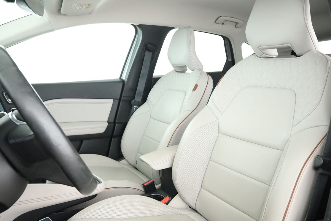 Renault Captur 1.6 E-Tech Plug-in Initiale Paris — photo 9