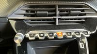 Peugeot 2008 1.2 PureTech 100ch S&S Style — photo 14