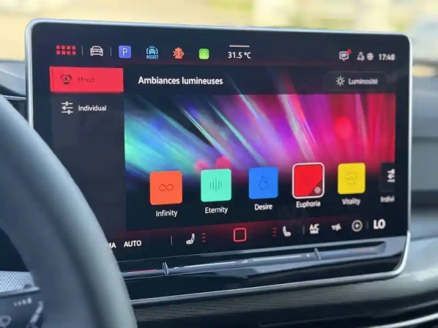 Volkswagen Golf 1.5 ehybrid 204 dsg6 — photo 35