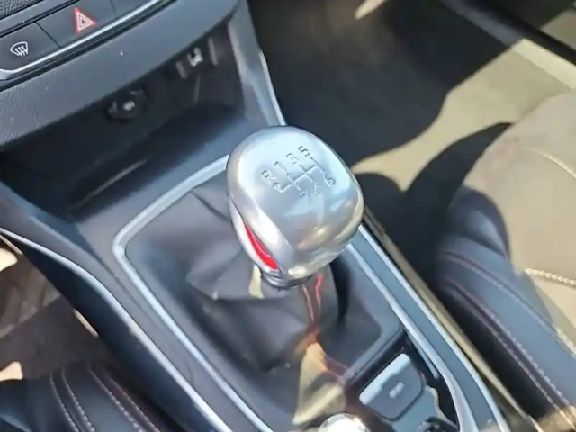Peugeot 308 puretech 263ch s&amp;s bvm6 — photo 14