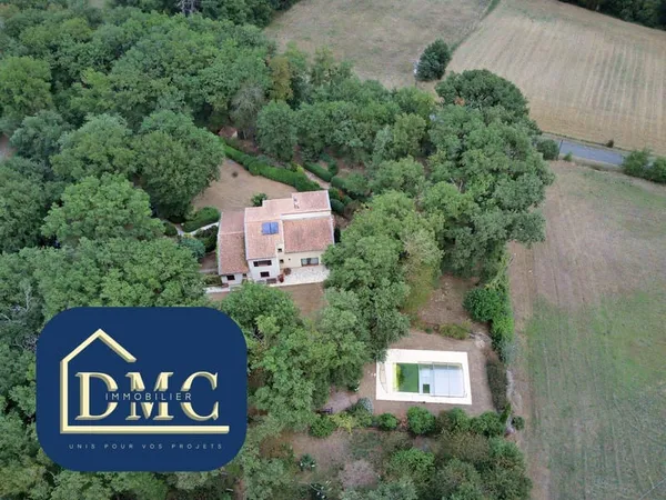 Maison 6 pièces 273 m²