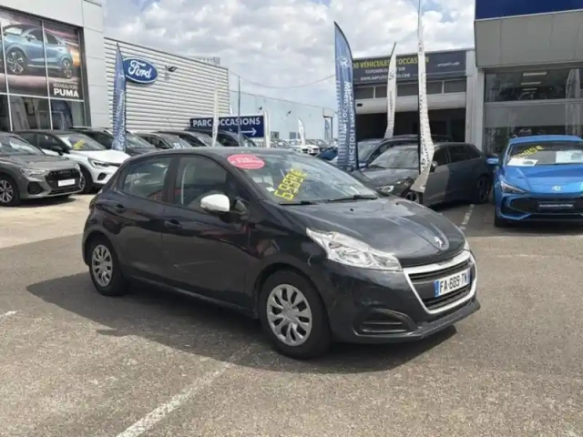 Peugeot 208 1.2 puretech 68ch like 5p — photo 3