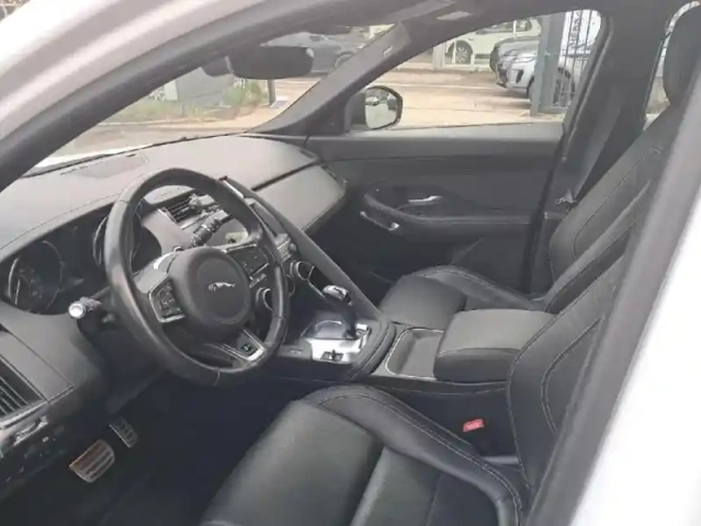 Jaguar E-Pace 2.0d 150ch r-dynamic s awd bva9 — photo 30