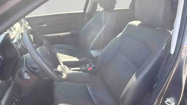 Suzuki Vitara 1.4 boosterjet hybrid auto — photo 11